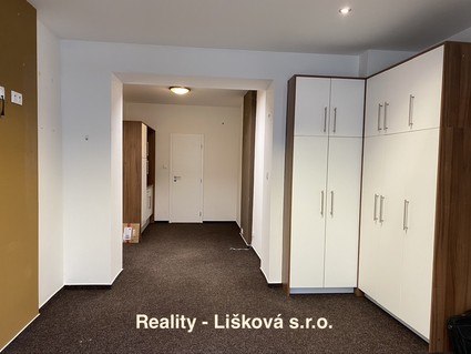 Nebytové prostory k všestrannému využití Špitálské nám. v Ústí n.L. - Fotka 1