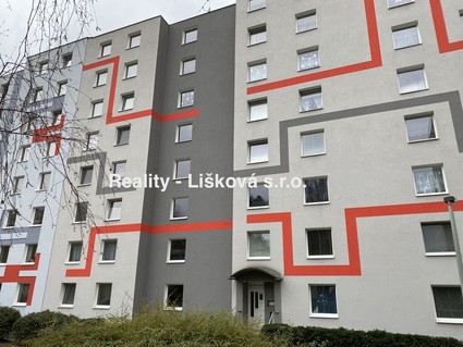 Prodej rekonstruovaného bytu 3+1 s lodžií v Ústí nad Labem - Fotka 1