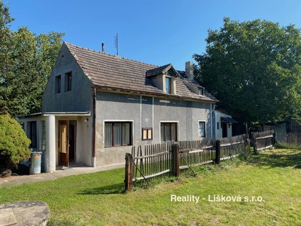 Prodej rodinného domu v Libochovanech - Fotka 1