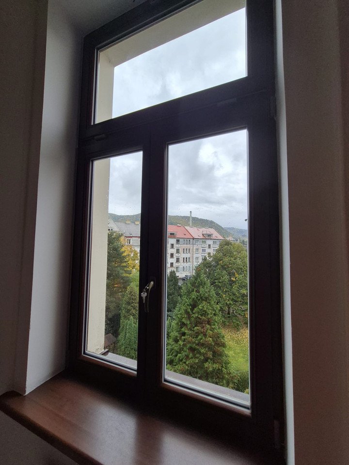 tn_zoom_filename_33735 tn_zoom_filename_33735