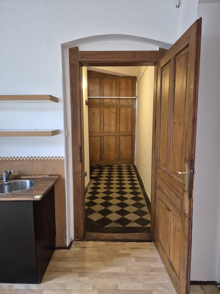 tn_zoom_filename_33733 tn_zoom_filename_33733